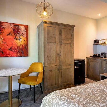Aubergine Logeren & Dineren Bed & Breakfast Tegelen Bagian luar foto