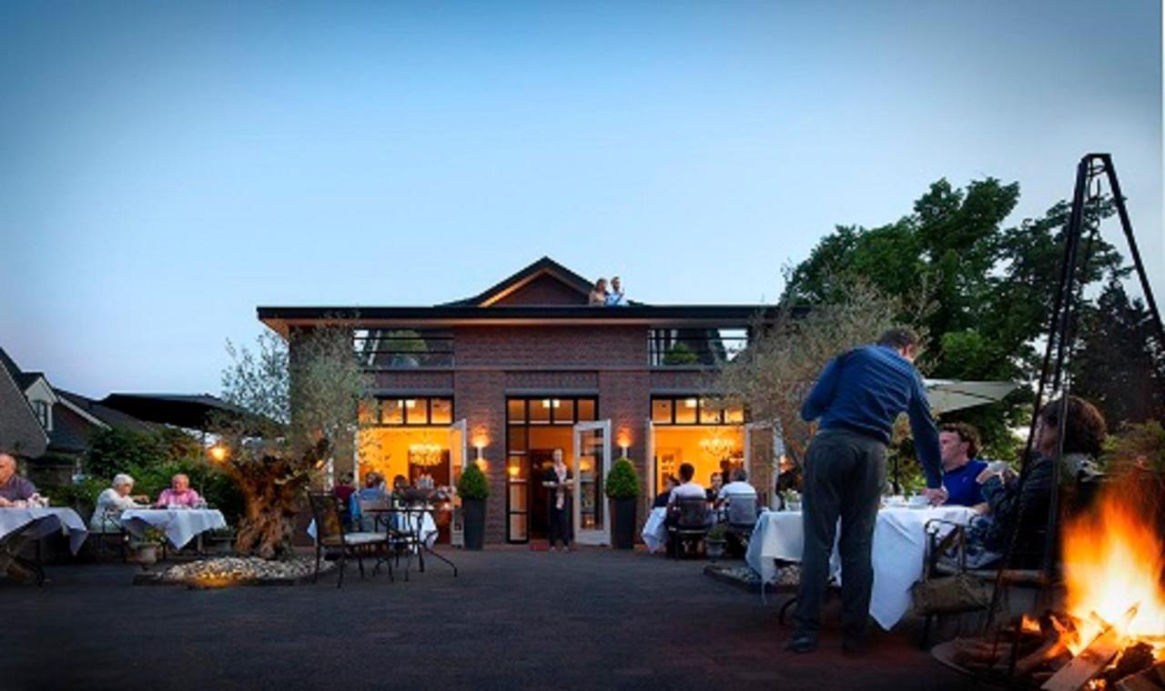 Aubergine Logeren & Dineren Bed & Breakfast Tegelen Bagian luar foto