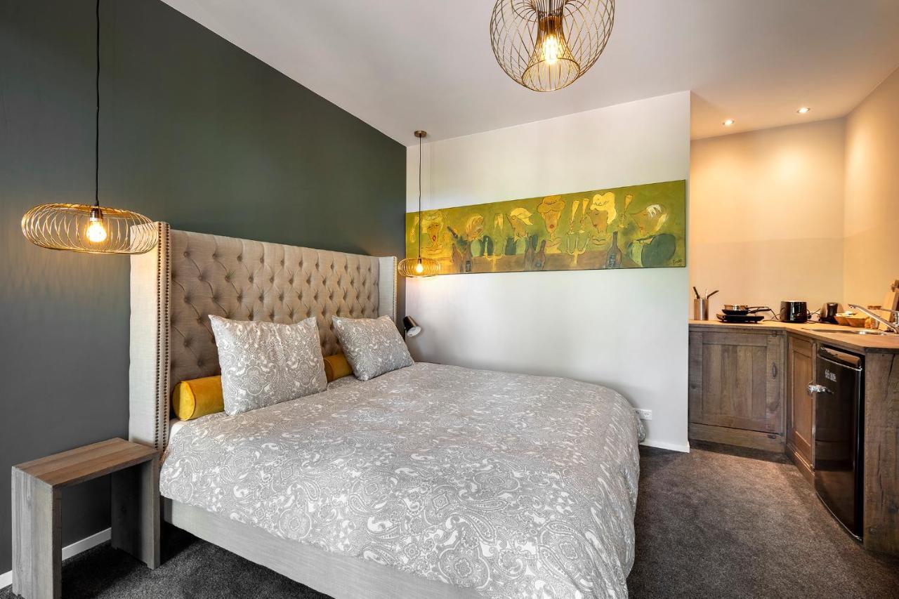 Aubergine Logeren & Dineren Bed & Breakfast Tegelen Bagian luar foto