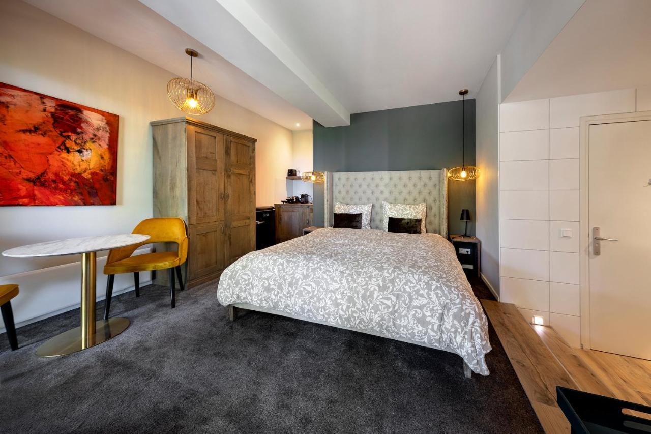 Aubergine Logeren & Dineren Bed & Breakfast Tegelen Bagian luar foto